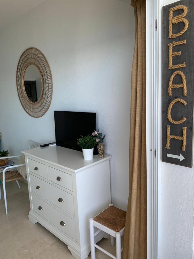 Amazing Frontline Sea Views Studio Apartment Castillo Del Vigia Торемолинос Екстериор снимка